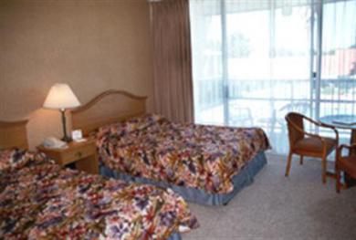 Hotel Travelodge By Wyndham Bay 3*