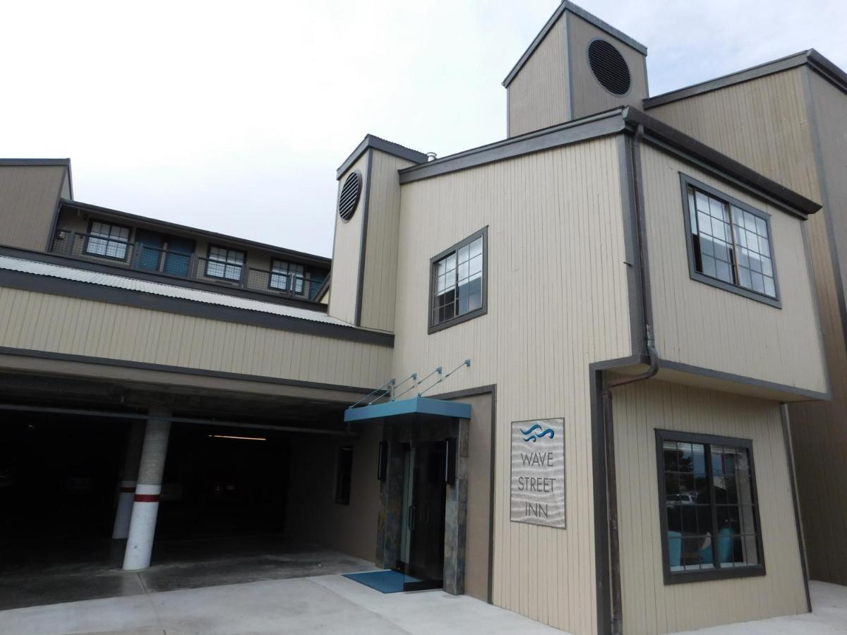Wave Street 4* Monterey