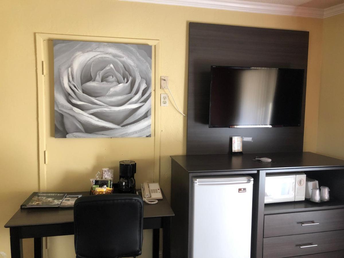 Motel Americas Value Presidents On Munras