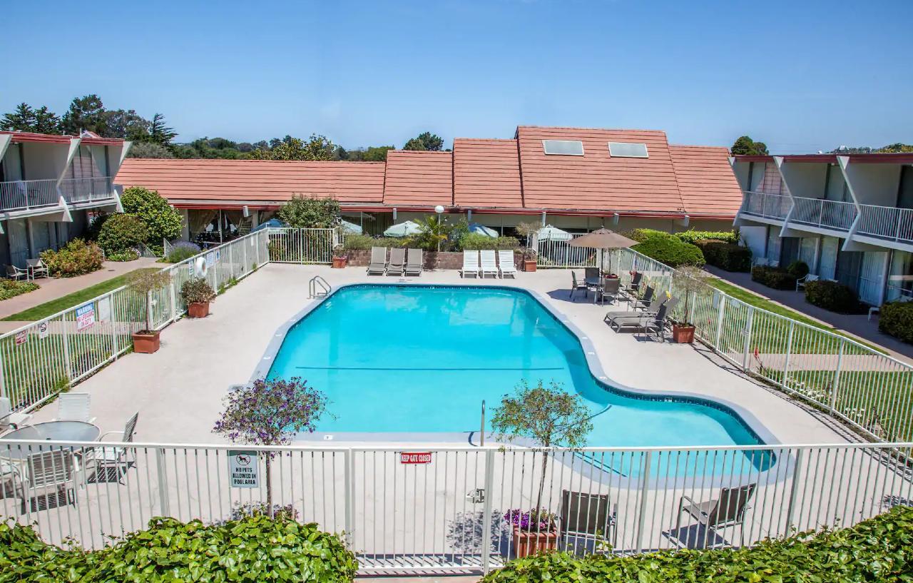 Travelodge By Wyndham Bay Hotel Monterey