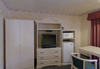 Americas Value Presidents On Munras Motel Monterey